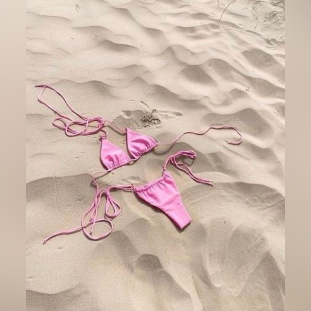 Bikini - Picture 5 of 7